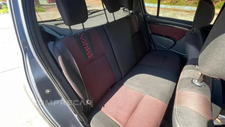 SANDERO 1.6 16V SCE Stepway