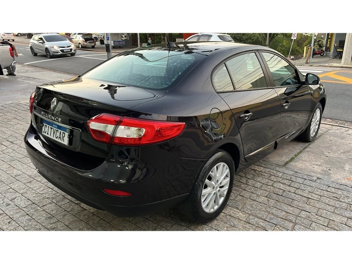 FLUENCE 2.0 DYNAMIQUE PLUS 16V FLEX 4P AUTOMÁTICO