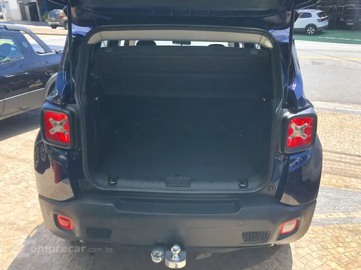 Renegade 1.8 16V Flex Longitude 4P Automático