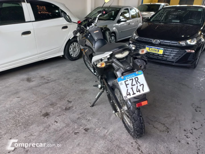 XTZ250 Lander
