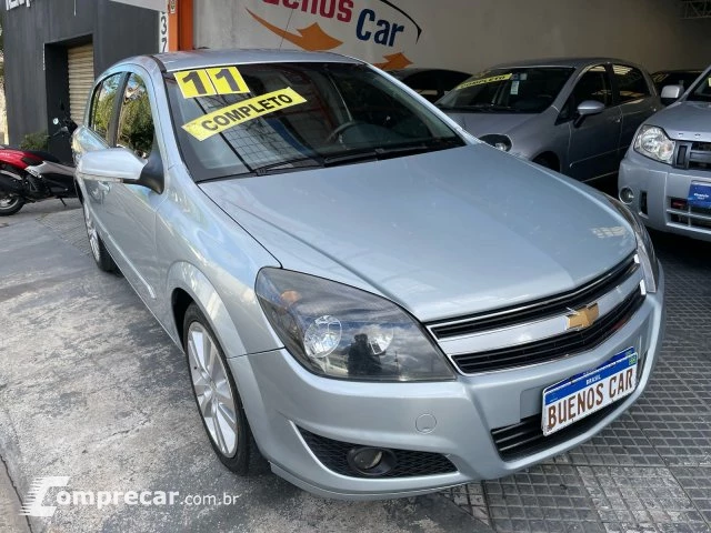 VECTRA HATCH - 2.0 MPFI GT-X HATCH 8V 4P MANUAL