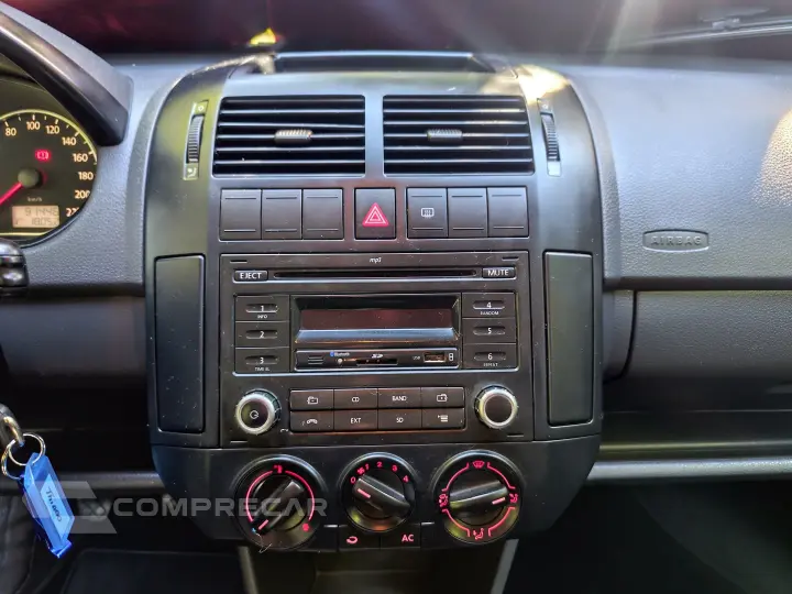 POLO 1.6 MI 8V FLEX 4P MANUAL