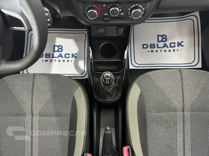 Kwid KWID OUTSIDER 1.0 Flex 12V 5p Mec.