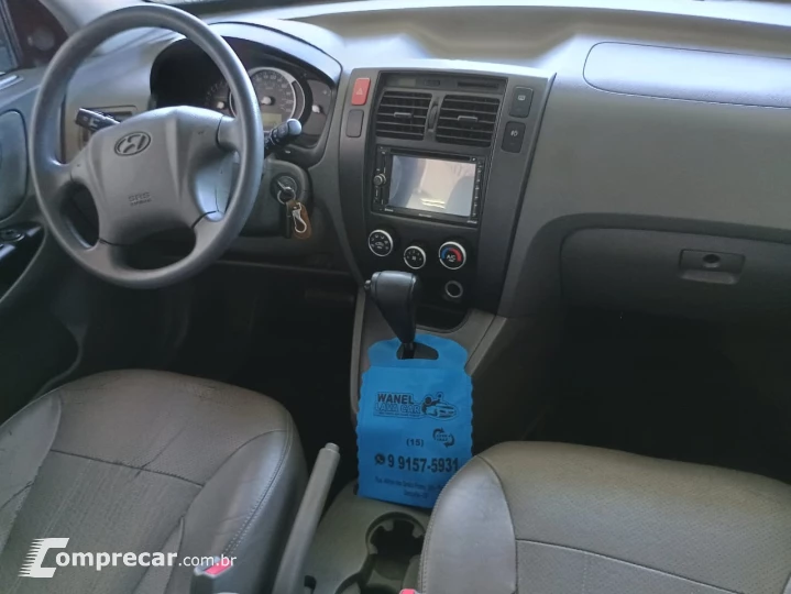 Tucson GL Automática