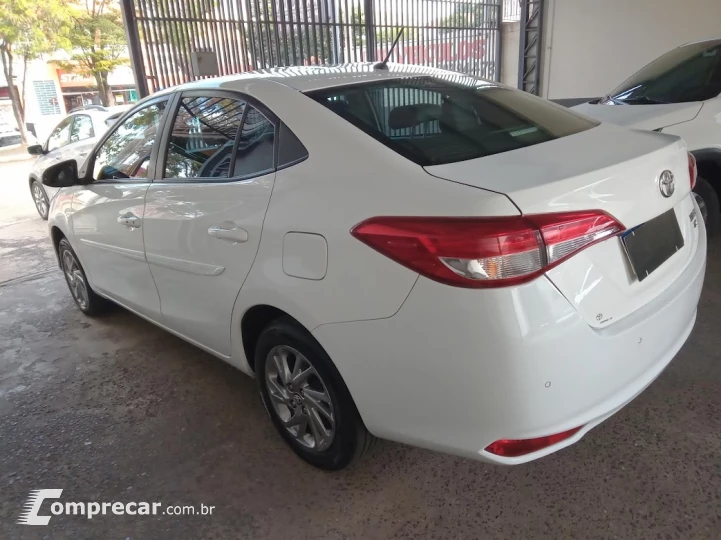 YARIS 1.5 16V Sedan XS