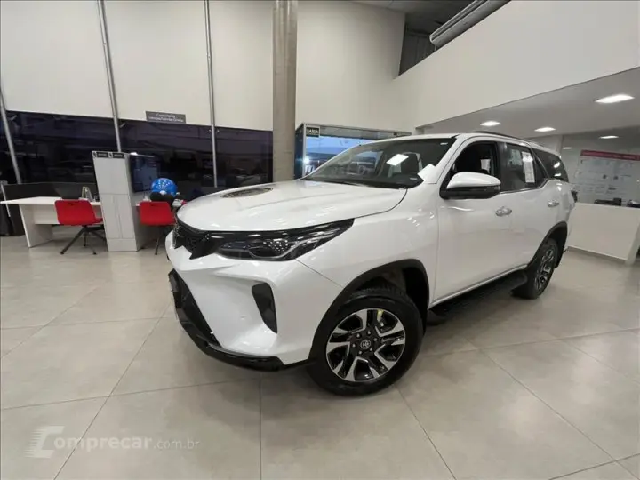 HILUX SW4 2.8 D-4d Turbo SRX Platinum 7L 4X4