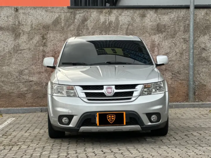 FREEMONT 2.4 EMOTION 16V GASOLINA 4P AUTOMÁTICO