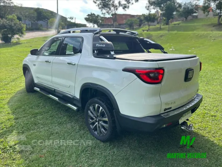 TORO 2.0 16V TURBO DIESEL RANCH 4WD AT9