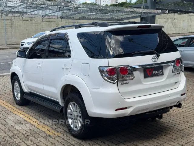 HILUX SW4 - 3.0 SRV 4X4 7 LUGARES 16V TURBO INTERCOOLER 4P A