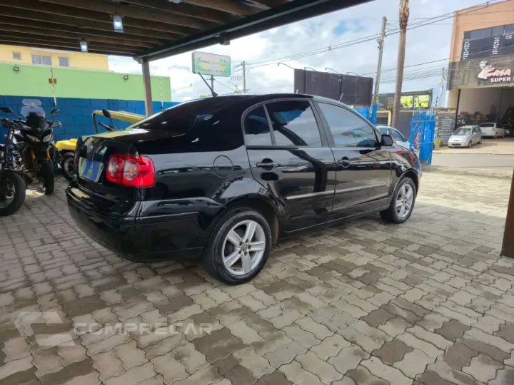Polo Sedan 1.6 4P COMFORTLINE FLEX