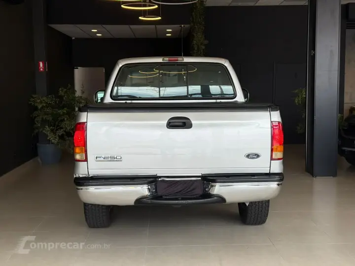 F-250 3.9 XLT 4X2 CS