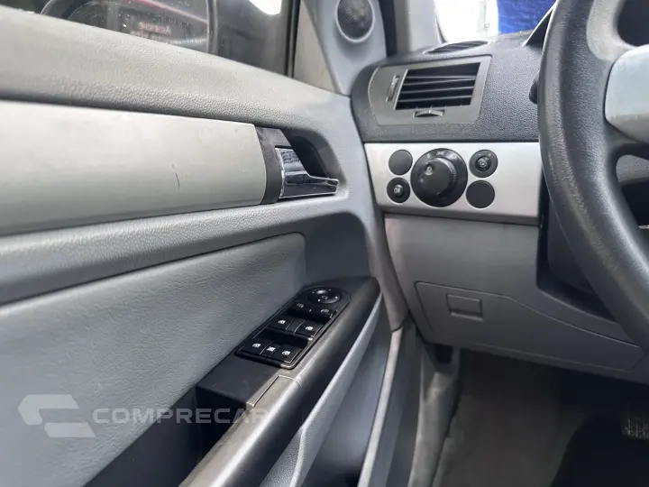 VECTRA 2.0 MPFI ELEGANCE 8V FLEX 4P AUTOMÁTICO
