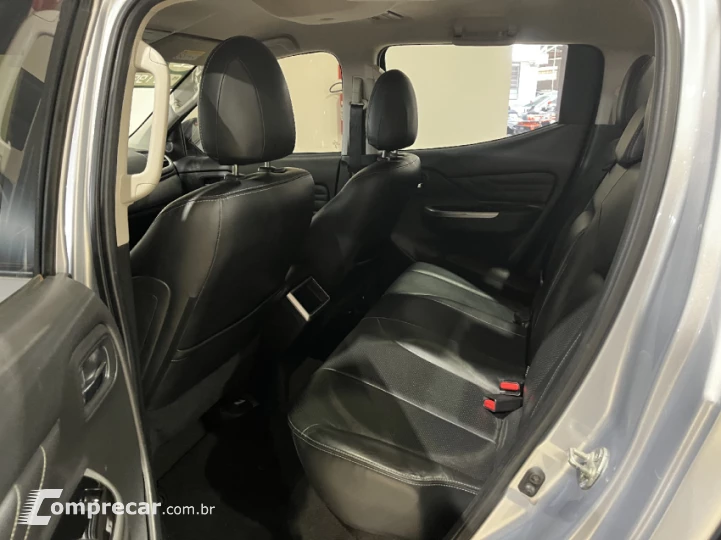 L200 TRITON 2.4 16V Turbo Sport HPE CD 4X4