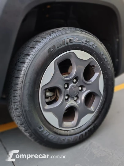 Renegade  1.8 4x2 Flex 16v Aut.