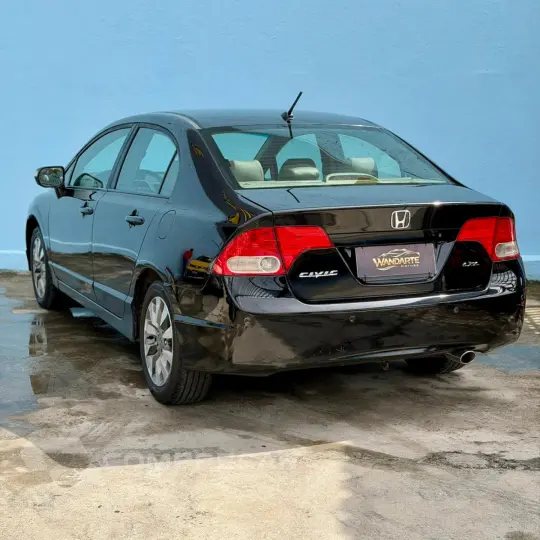 Civic Sed. LXL/LXL SE 1.8 Flex 16V Mec.
