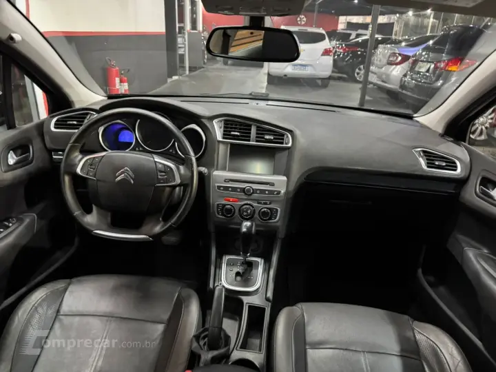 C4 Sedan 1.6 16V 4P LOUNGE EXCLUSIVE THP TURBO AUTOMÁTICO