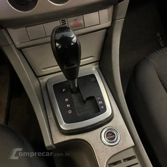 Focus Sedan 2.0 16V/2.0 16V Flex 4p Aut.