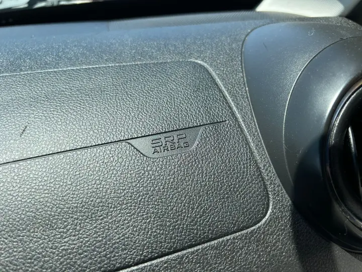 Kwid KWID Zen 1.0 Flex 12V 5p Mec.