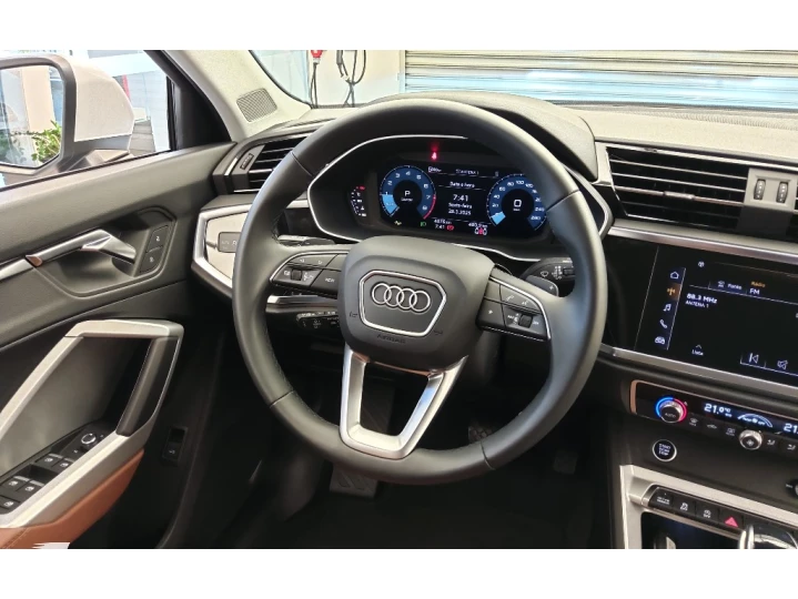 Q3 2.0 40 TFSI GASOLINA SPORTBACK PERFORMANCE QUATTRO TIPTRO