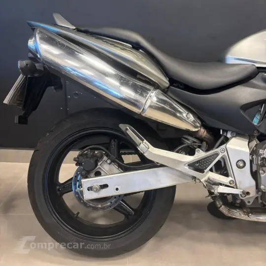 CB 600F HORNET