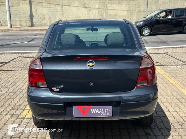 CORSA SEDAN - 1.4 MPFI PREMIUM SEDAN 8V 4P MANUAL