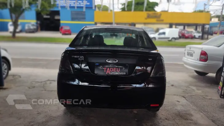 FIESTA 1.6 MPI Class Sedan 8V