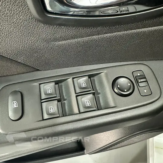 CAPTUR Life 1.6 16V Flex 5p Aut.