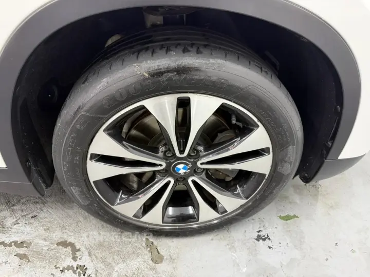 X1 SDRIVE 20i 2.0/2.0 TB Acti.Flex Aut.