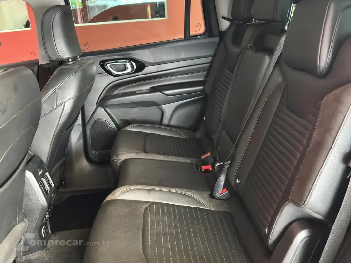 COMMANDER 1.3 T270 TURBO FLEX LIMITED AT6