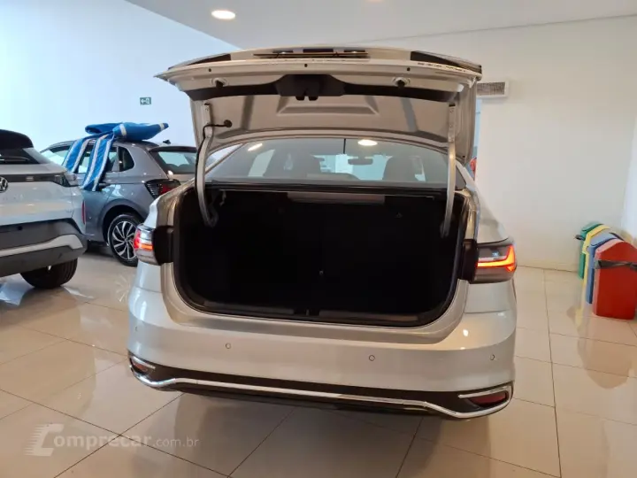 Virtus 1.0 4P 200 TSI FLEX HIGHLINE AUTOMÁTICO