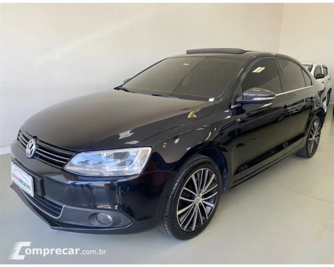 JETTA 2.0 TSI HIGHLINE 200CV GASOLINA 4P TIPTRONIC