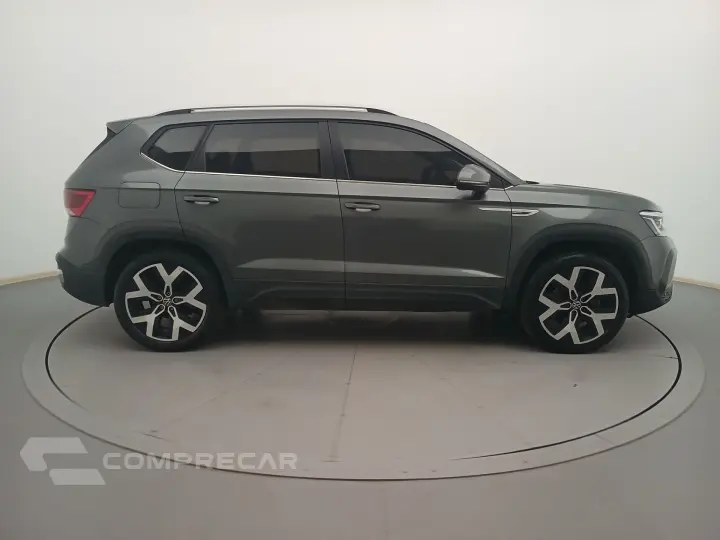 TAOS 1.4 250 TSI TOTAL FLEX HIGHLINE AUTOMÁTICO