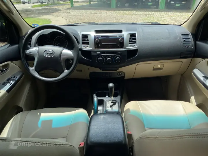 HILUX SW4 2.7 SR 4X2 16V