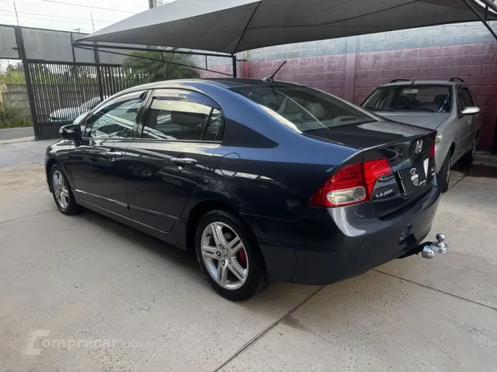 Civic 1.8 16V 4P FLEX EXS AUTOMÁTICO