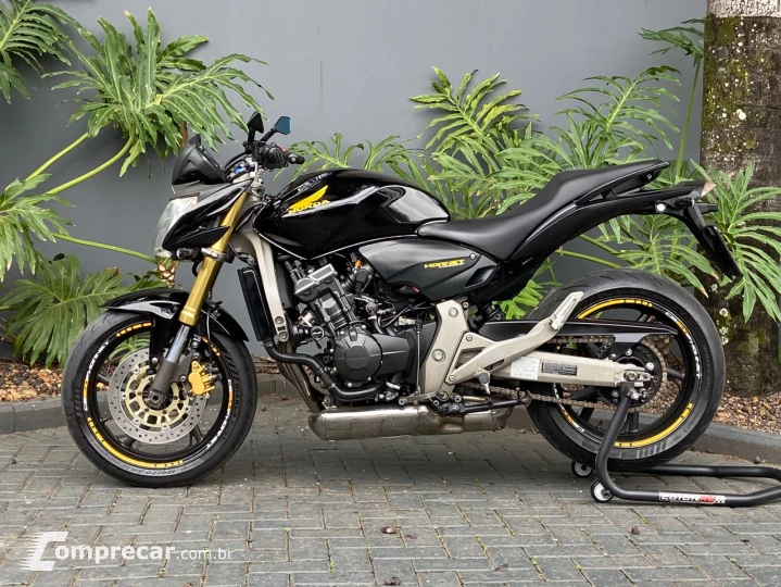 CB 600F HORNET