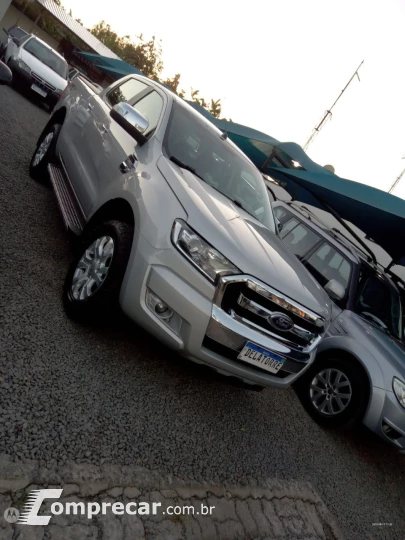 Ranger 3.2 20V XLT 4X4 CABINE DUPLA TURBO DIESEL AUTOMÁTICO