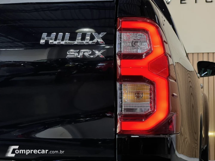 HILUX 2.8 D-4D TURBO DIESEL CD SRX 4X4 AUTOMÁTICO