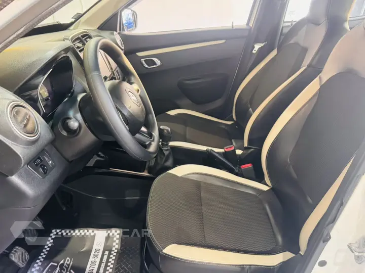 KWID 1.0 12V SCE Intense