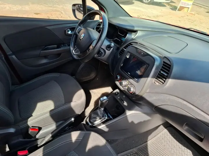 Captur 1.6 16V Sce Flex Life X-Tronic