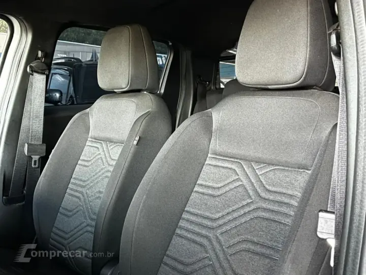 Strada Freedom 1.3 Flex 8V CD