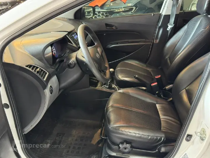 HB20S 1.0 COMFORT PLUS 12V FLEX 4P MANUAL