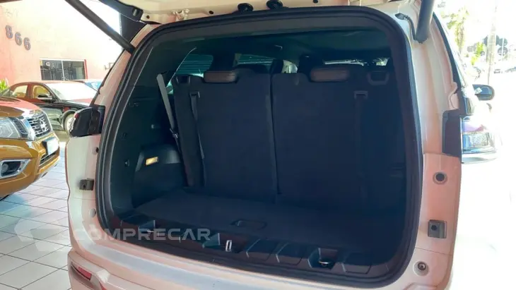 JEEP COMMANDER 2.0 TD380 TURBO OVERLAND