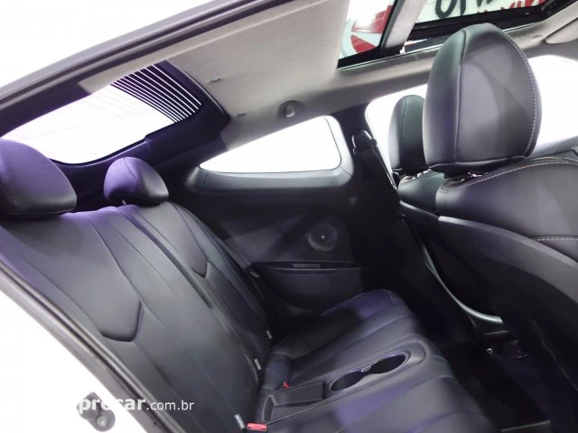 VELOSTER - 1.6 16V 3P AUTOMÁTICO