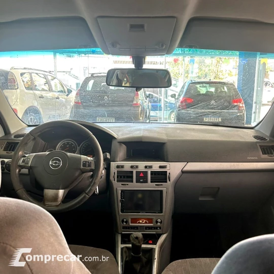 VECTRA 2.0 MPFI Elegance 8V