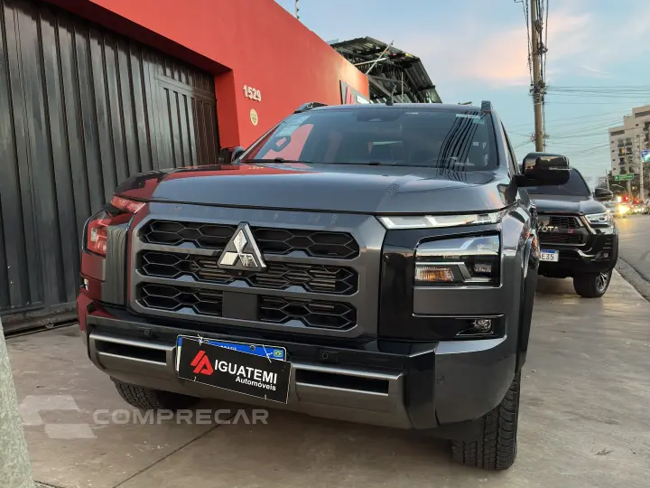 TRITON 2.4 BITURBO DIESEL CD KATANA 4X4 AUTOMÁTICO
