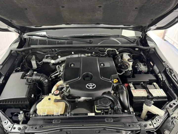 HILUX SW4 2.8 D-4d Turbo SRX 7L 4X4