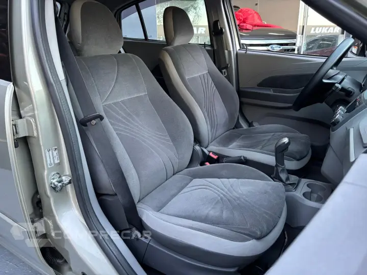 AGILE 1.4 MPFI LTZ 8V
