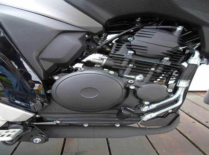YAMAHA FZ25 FAZER CONNECTED ABS