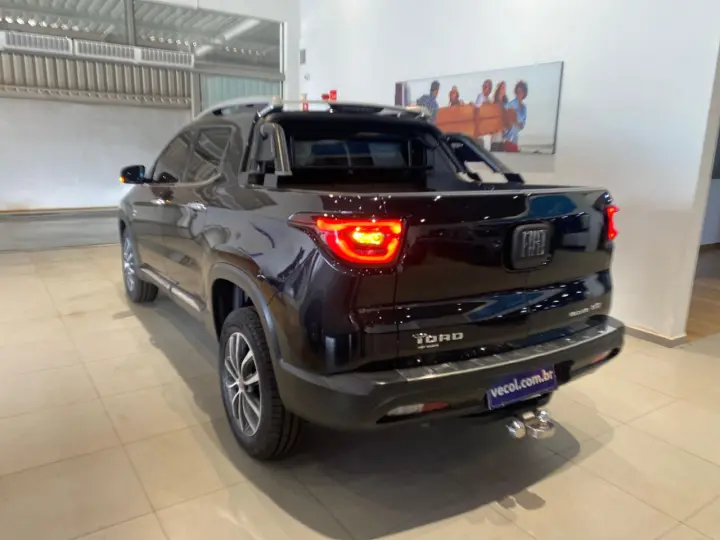 Toro 2.0 16V 4P VOLCANO 4WD TURBO DIESEL AUTOMÁTICO