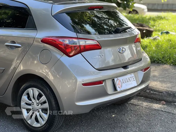 HB20 1.6 COMFORT PLUS 16V FLEX 4P AUTOMÁTICO